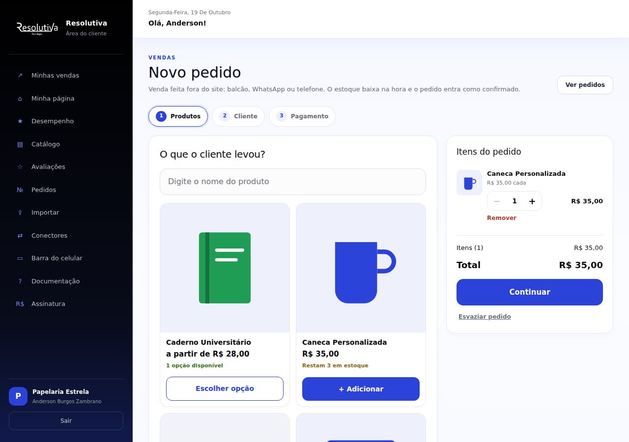 Tela de novo pedido no computador com a lista de produtos à esquerda e o painel Itens do pedido à direita